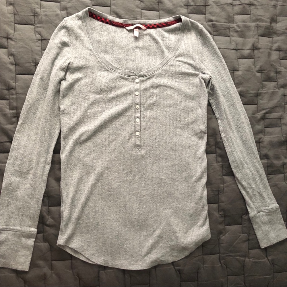 Victoria's Secret Long Sleeve Shirt